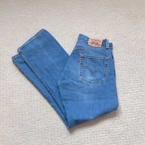 Levi’s 501 32x32 only selling because they are too big for me